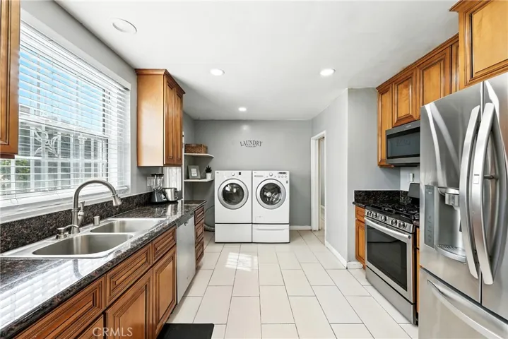 2732 Indiana Avenue, South Gate, California 90280