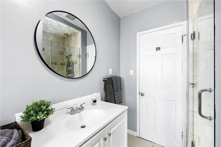 2732 Indiana Avenue, South Gate, California 90280
