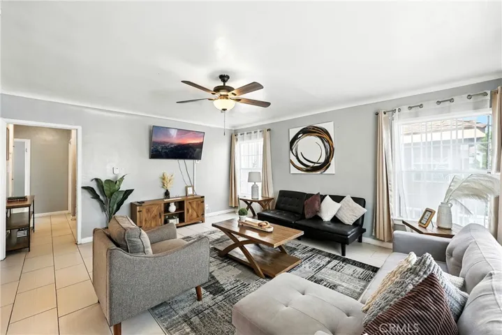2732 Indiana Avenue, South Gate, California 90280