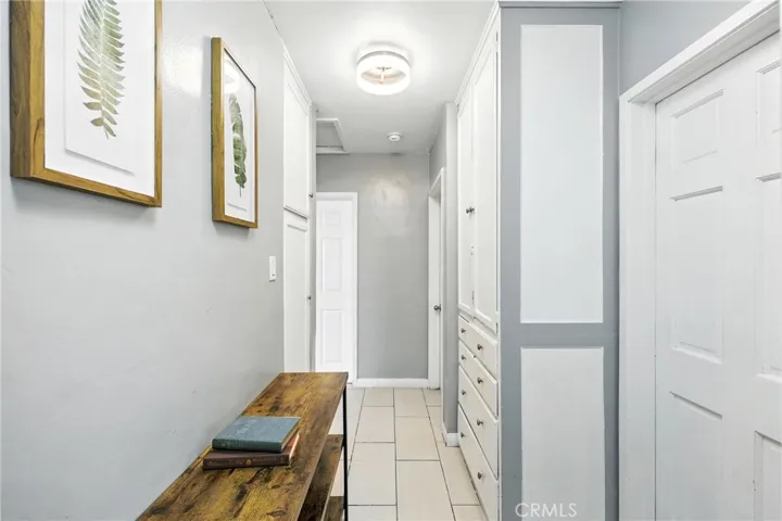 2732 Indiana Avenue, South Gate, California 90280