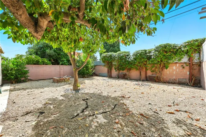 2732 Indiana Avenue, South Gate, California 90280