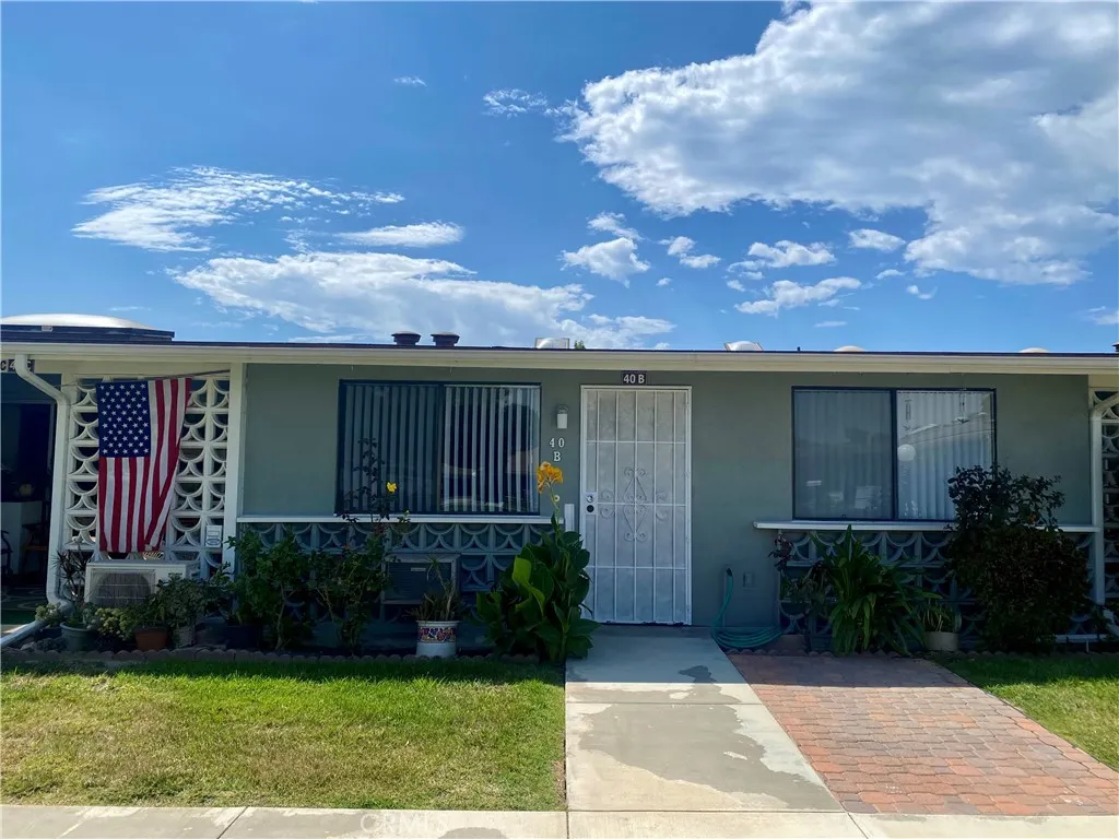 13800 Annadale Dr., Seal Beach, California 90740 home-pic-0