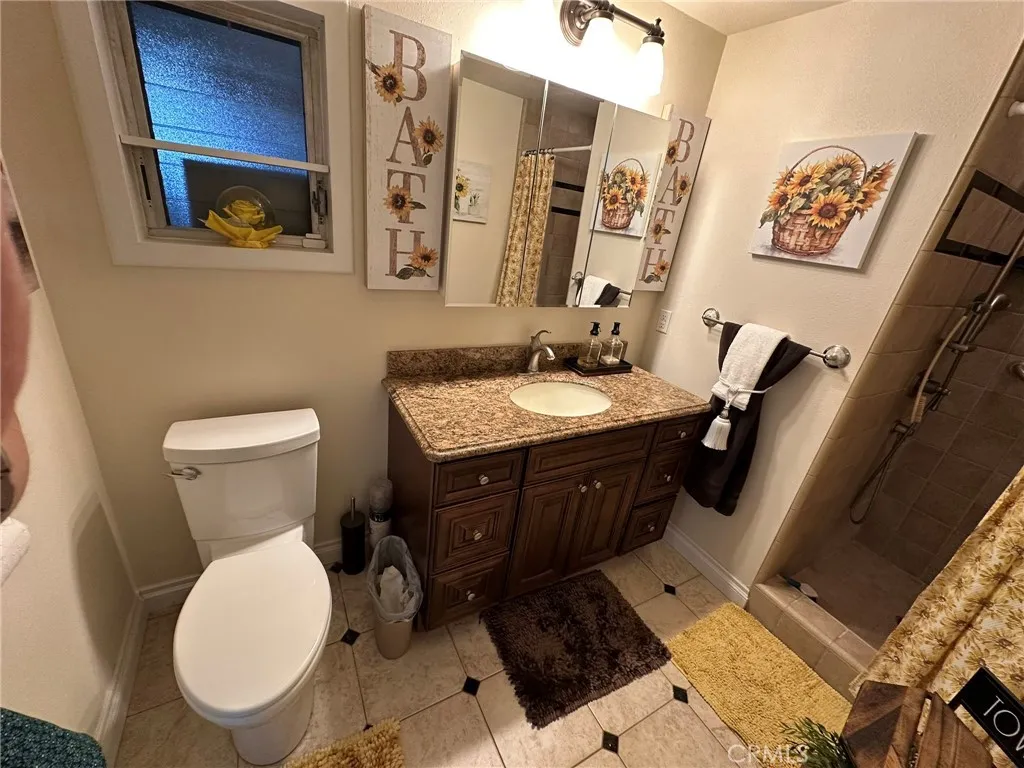 2752 Wanda Ave, Simi Valley, California 93065 home-pic-19