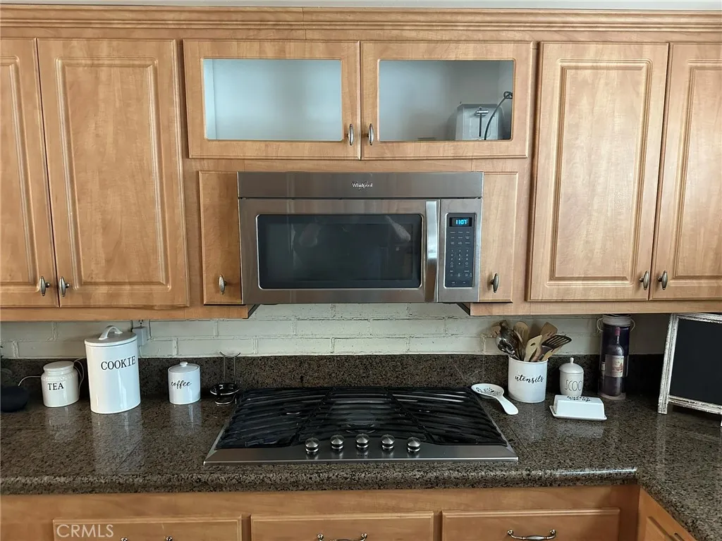 2752 Wanda Ave, Simi Valley, California 93065 home-pic-11