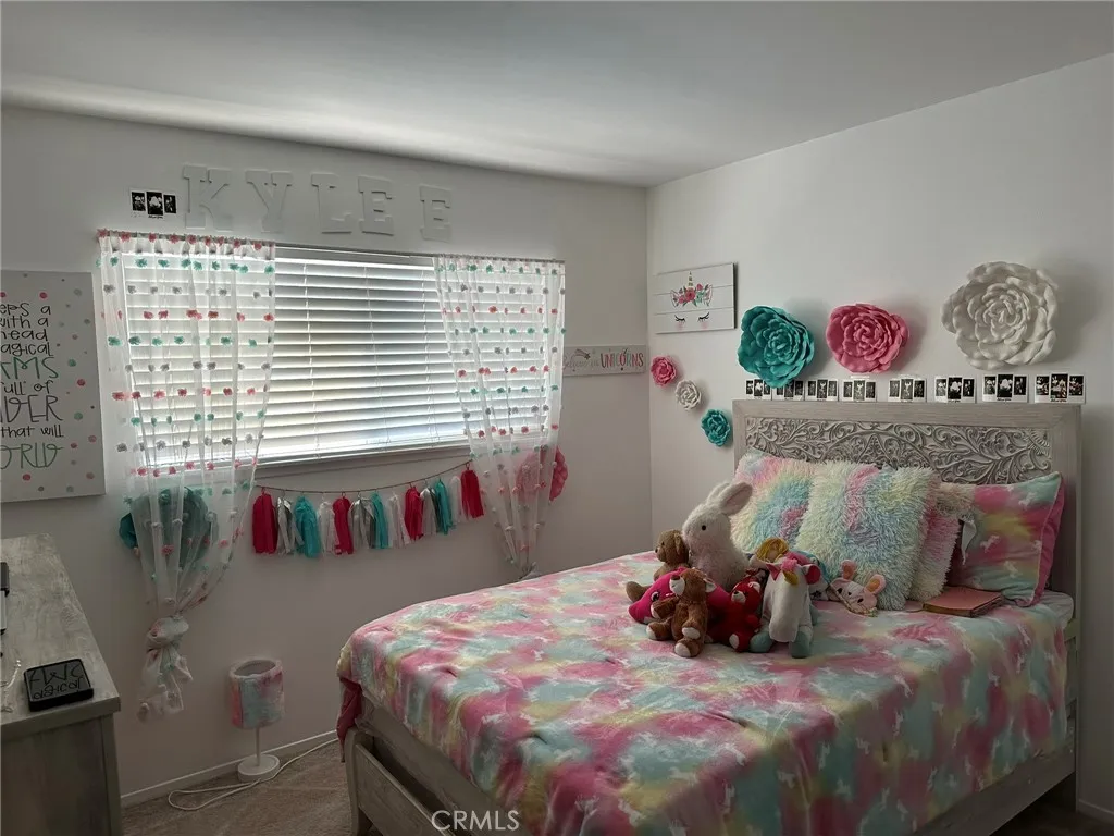 2752 Wanda Ave, Simi Valley, California 93065 home-pic-23