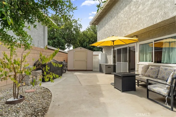 Lots of outdoor patio space for grilling, relaxing or playing!!!!