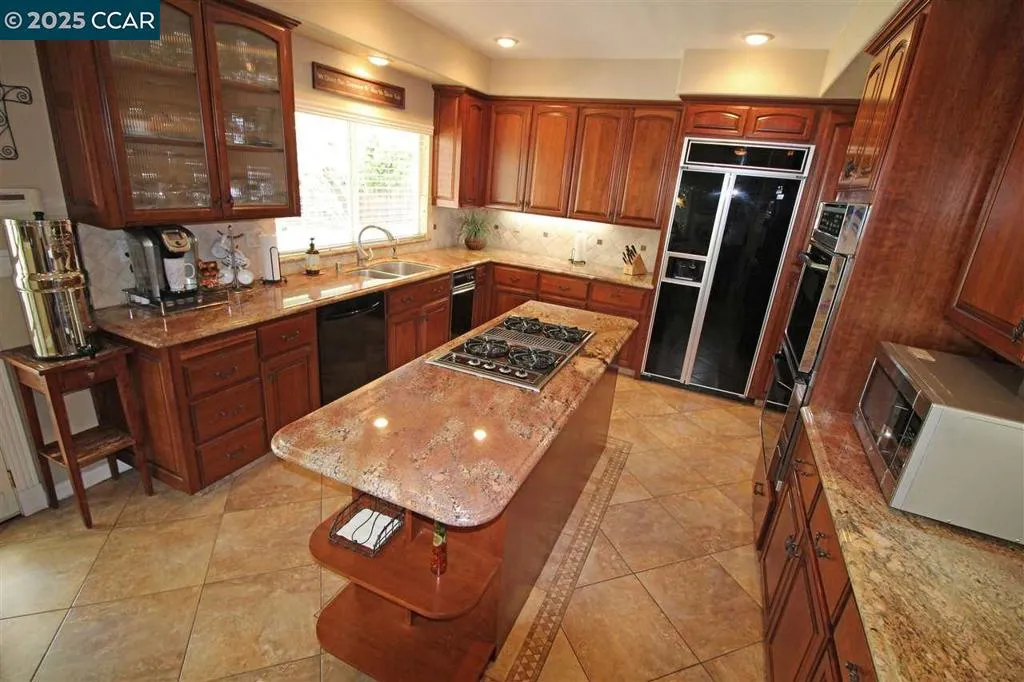 1162 Sea Breeze Court, Brentwood, California 94513 home-pic-11