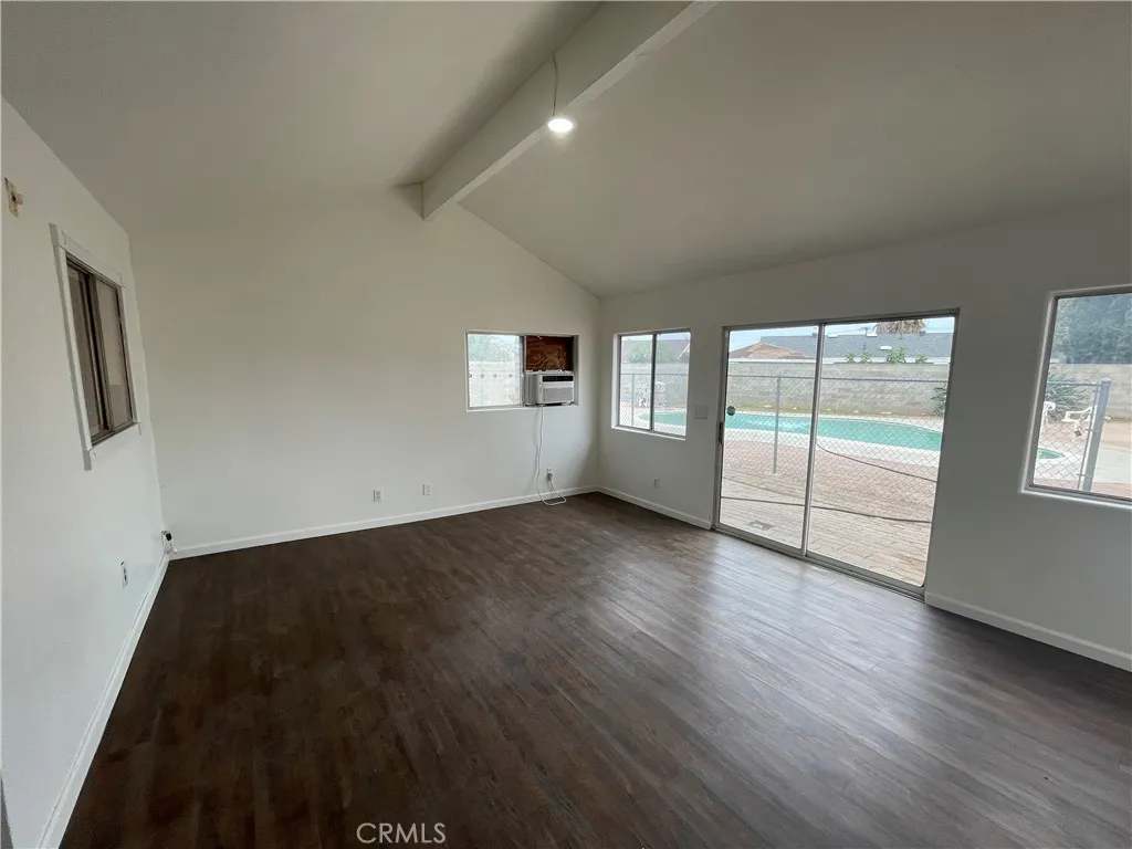 25141 Silent Creek Road, Moreno Valley, California 92553 home-pic-15