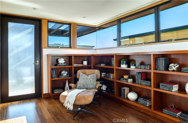 732 The Strand, Hermosa Beach, California 90254