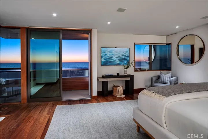 732 The Strand, Hermosa Beach, California 90254