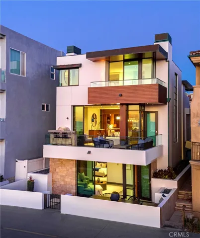 732 The Strand, Hermosa Beach, California 90254