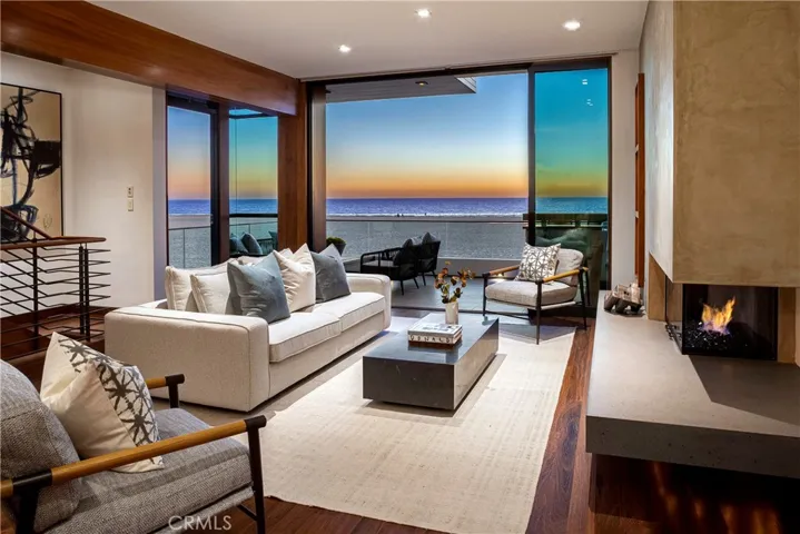732 The Strand, Hermosa Beach, California 90254