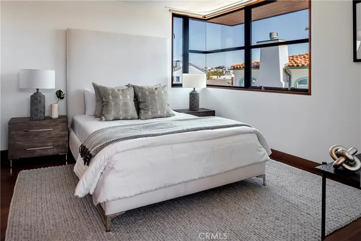 732 The Strand, Hermosa Beach, California 90254