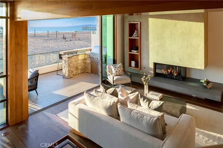 732 The Strand, Hermosa Beach, California 90254