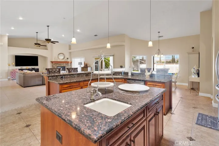 21408 Us Highway 18, Apple Valley, California 92307