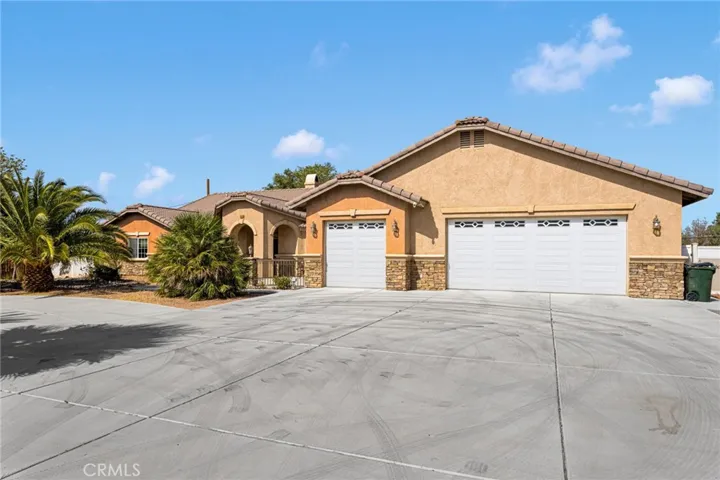 21408 Us Highway 18, Apple Valley, California 92307