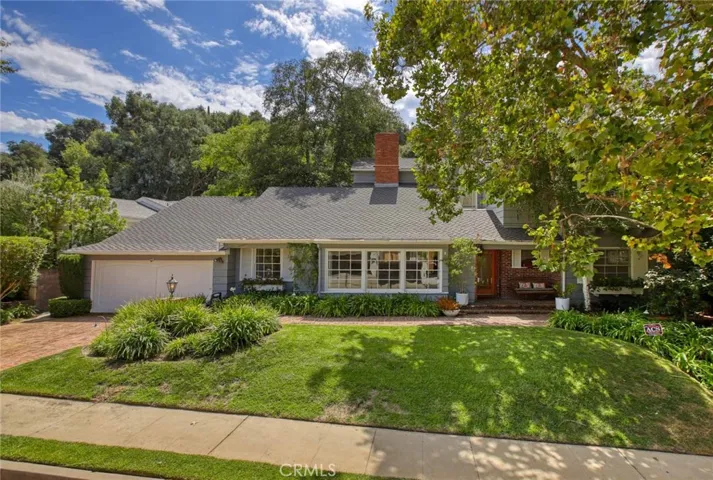 3847 Royal Woods Drive, Sherman Oaks, California 91403