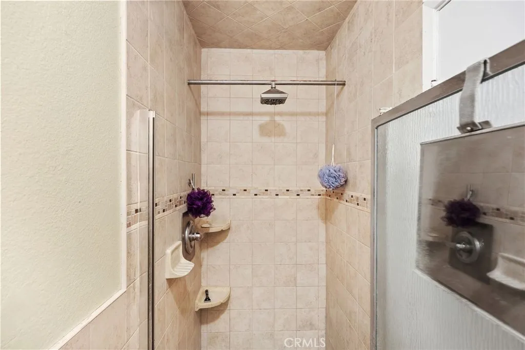 12360 Hedda Drive, Cerritos, California 90703 home-pic-16