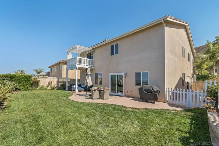852 Via Barquero, San Marcos, California 92069