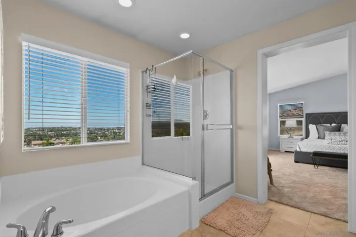 852 Via Barquero, San Marcos, California 92069