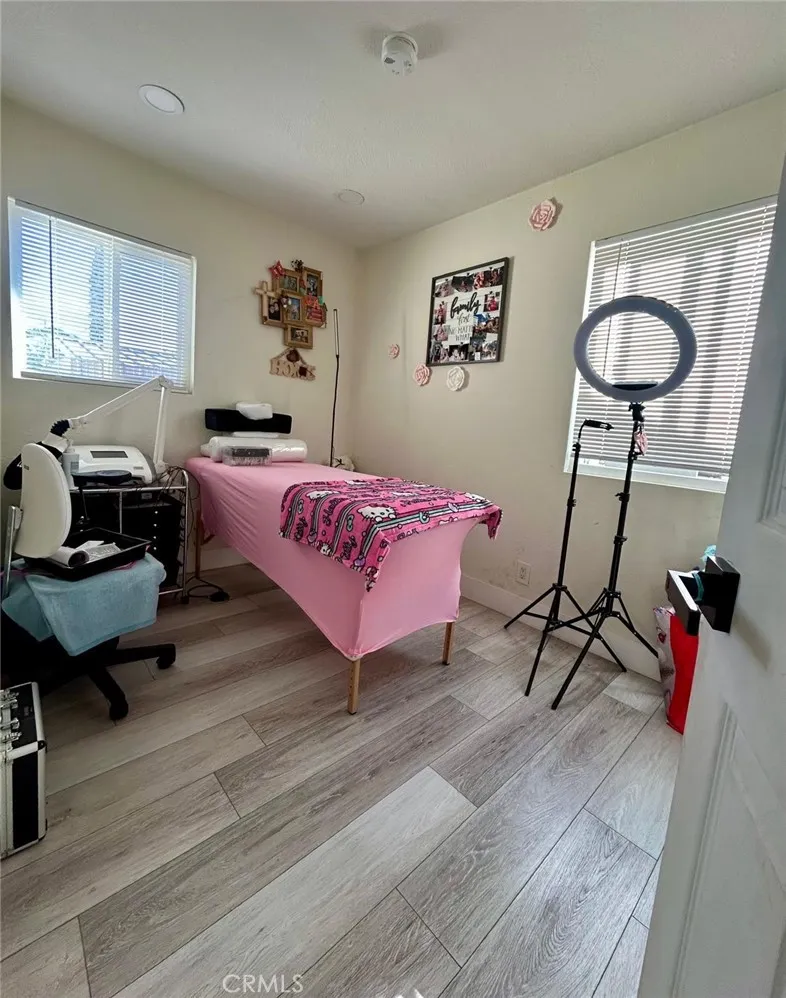 250 Stephens Avenue, Riverside, California 92501 home-pic-9