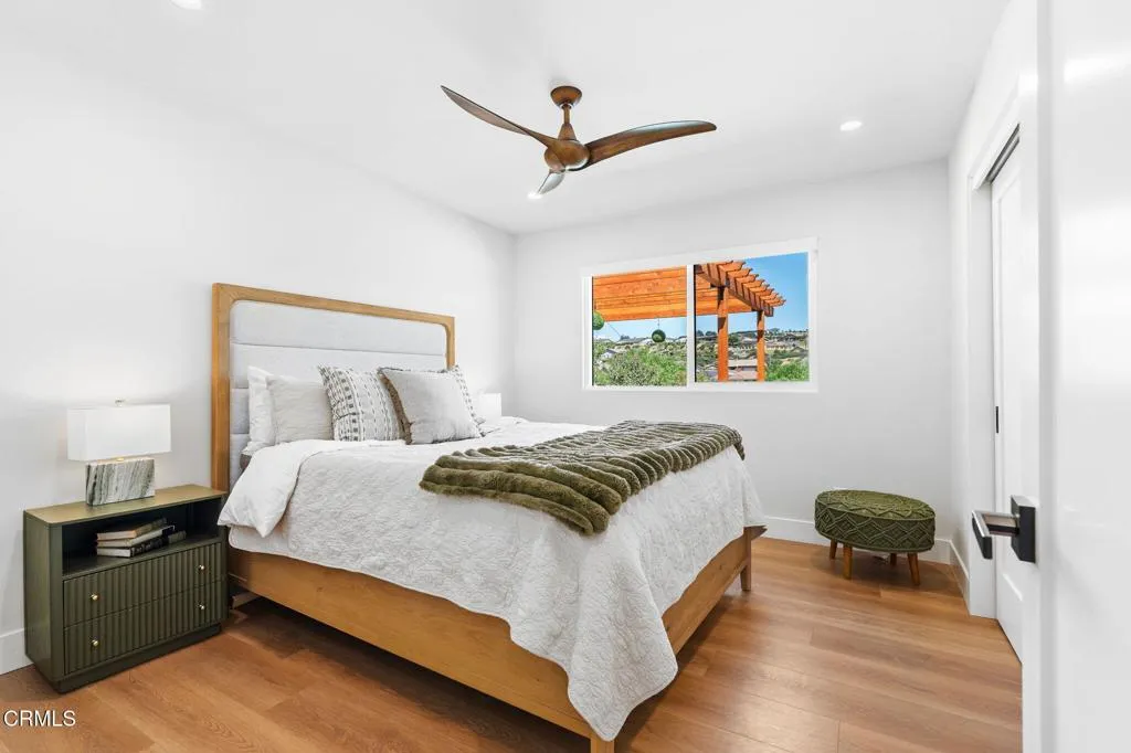 978 Colina Vista, Ventura, California 93003 home-pic-46