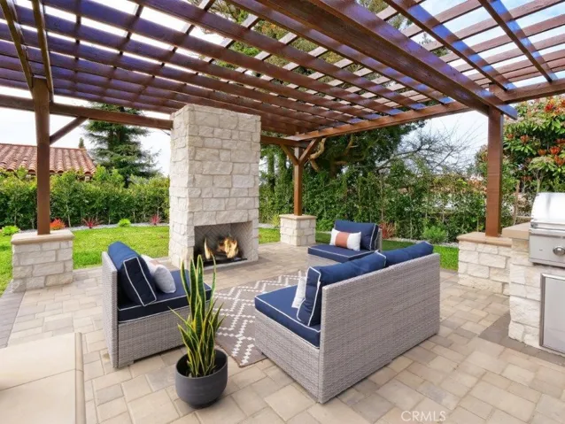 Sitting Area with Fireplace & Bar-B-Q