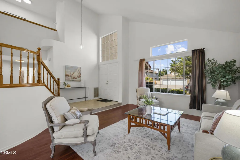 1950 Devonshire Drive, Oxnard, California 93030 home-pic-3