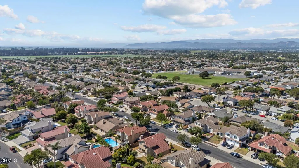 1950 Devonshire Drive, Oxnard, California 93030 home-pic-35