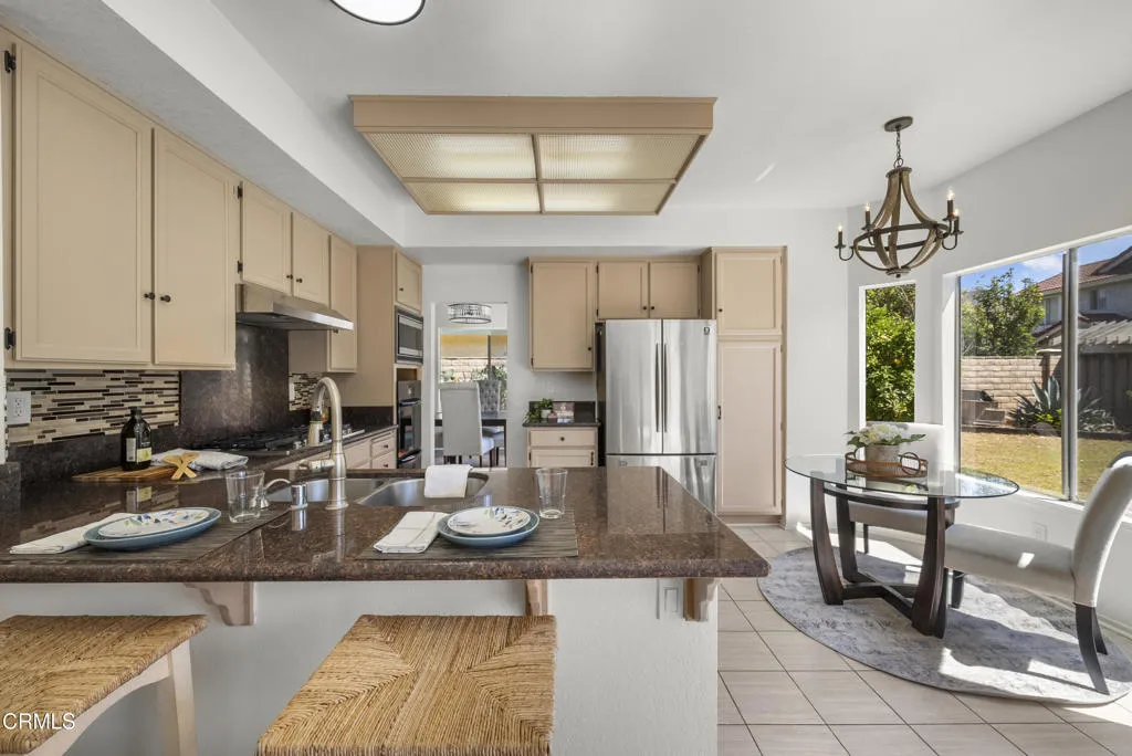 1950 Devonshire Drive, Oxnard, California 93030 home-pic-8