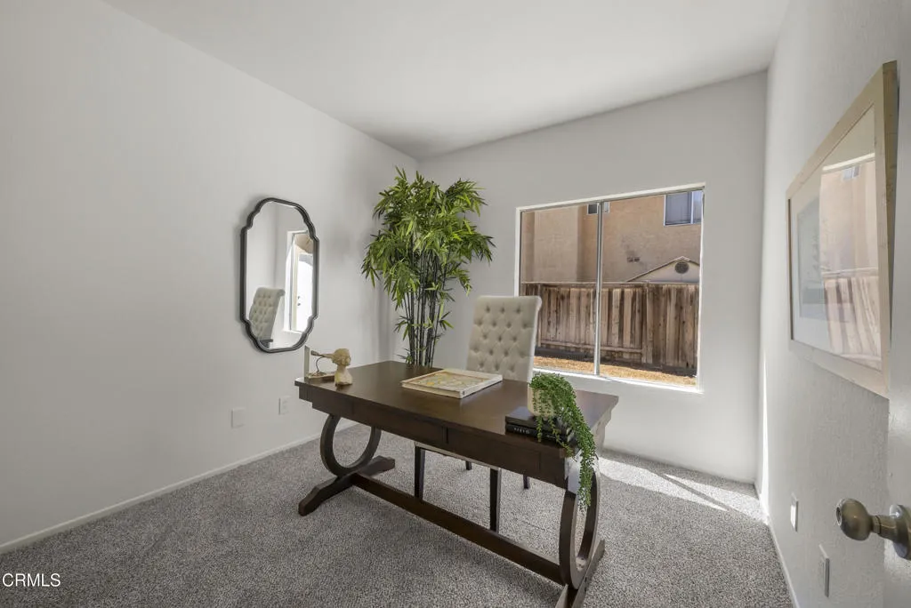 1950 Devonshire Drive, Oxnard, California 93030 home-pic-14
