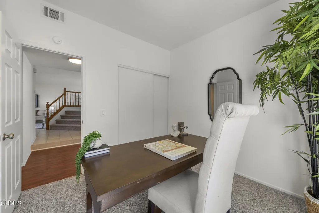 1950 Devonshire Drive, Oxnard, California 93030 home-pic-15