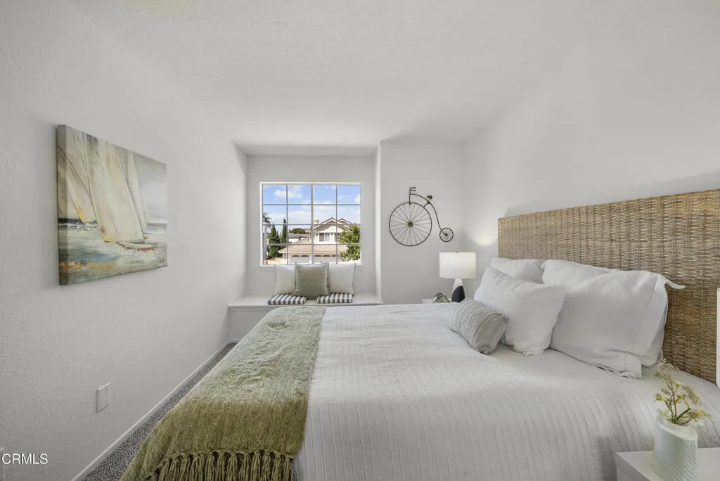 1950 Devonshire Drive, Oxnard, California 93030 home-pic-19