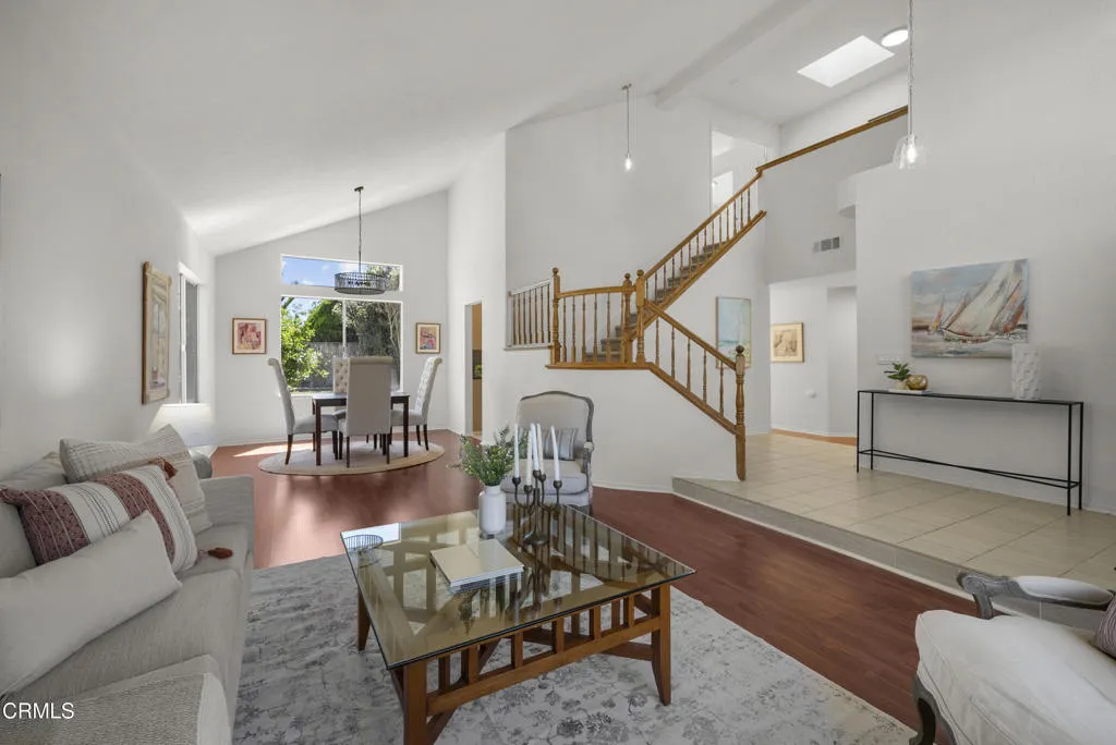 1950 Devonshire Drive, Oxnard, California 93030 home-pic-2