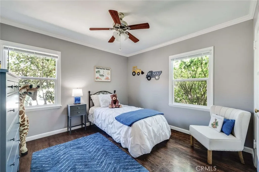6901 Bertrand Avenue, Reseda, California 91335 home-pic-15
