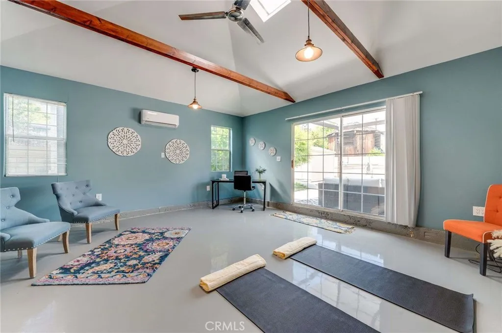 6901 Bertrand Avenue, Reseda, California 91335 home-pic-25