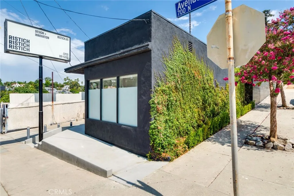 768 N Avenue 50, Los Angeles, California 90042 home-pic-2