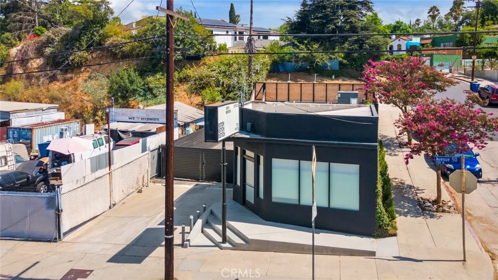 768 N Avenue 50, Los Angeles, California 90042 home-pic-15