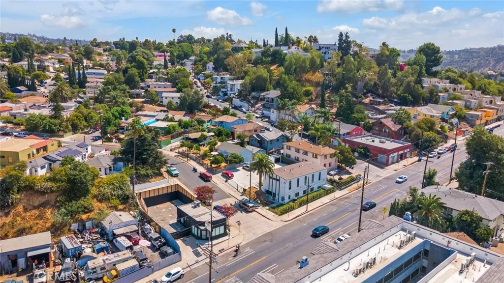 768 N Avenue 50, Los Angeles, California 90042 home-pic-19