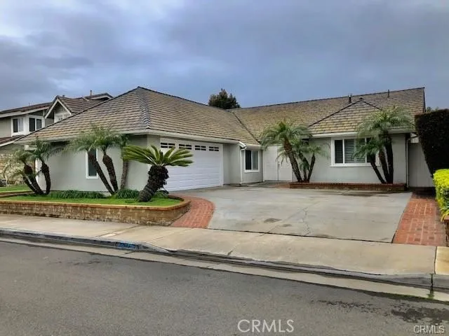 3662 Pirate Circle, Huntington Beach, California 92649