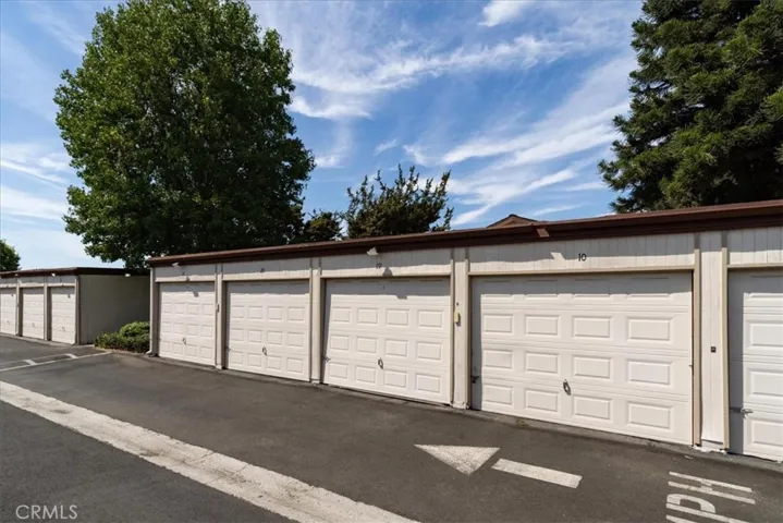 465 E 1st Street, Tustin, California 92780