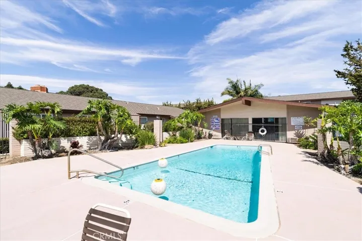 465 E 1st Street, Tustin, California 92780