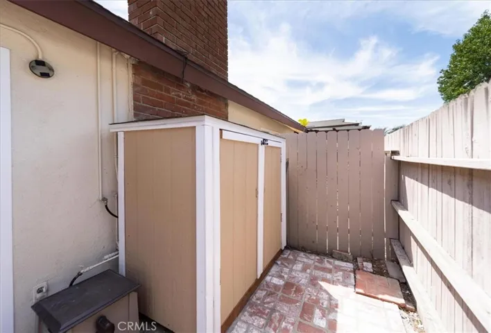 465 E 1st Street, Tustin, California 92780