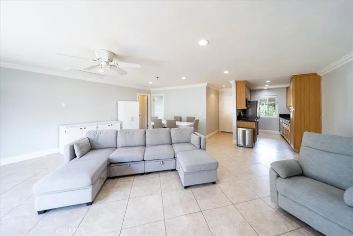 465 E 1st Street, Tustin, California 92780