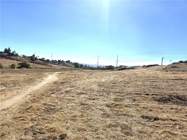 30925 Nicolas Road, Temecula, California 92591