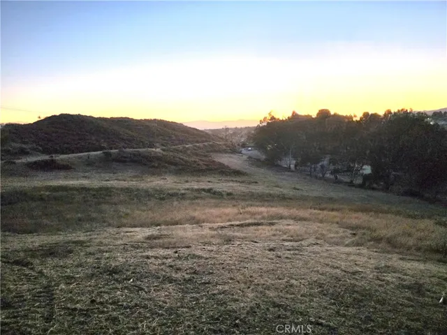 30925 Nicolas Road, Temecula, California 92591