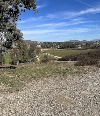 30925 Nicolas Road, Temecula, California 92591