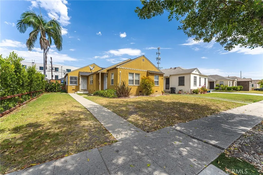 3001 Obama Blvd, Los Angeles, California 90018, ,Residential Income,For Sale,Obama Blvd,WS25198727