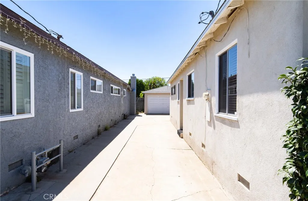 4750 W 133rd Street, Hawthorne, California 90250 home-pic-3