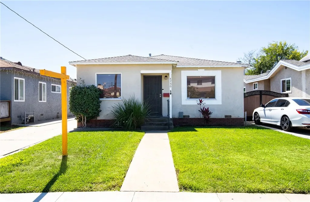 4750 W 133rd Street, Hawthorne, California 90250 home-pic-1